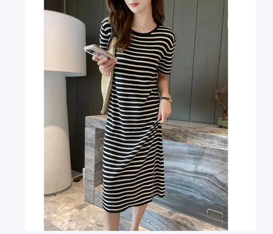 Crew-neck Short-sleeve Striped Dress For Petite Figures
