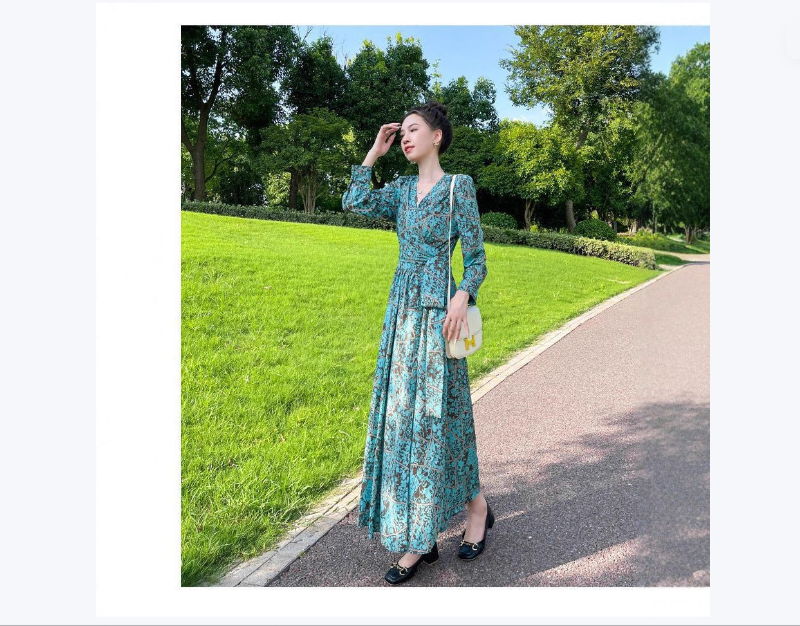 French-style Cinched Chiffon Maxi Dress